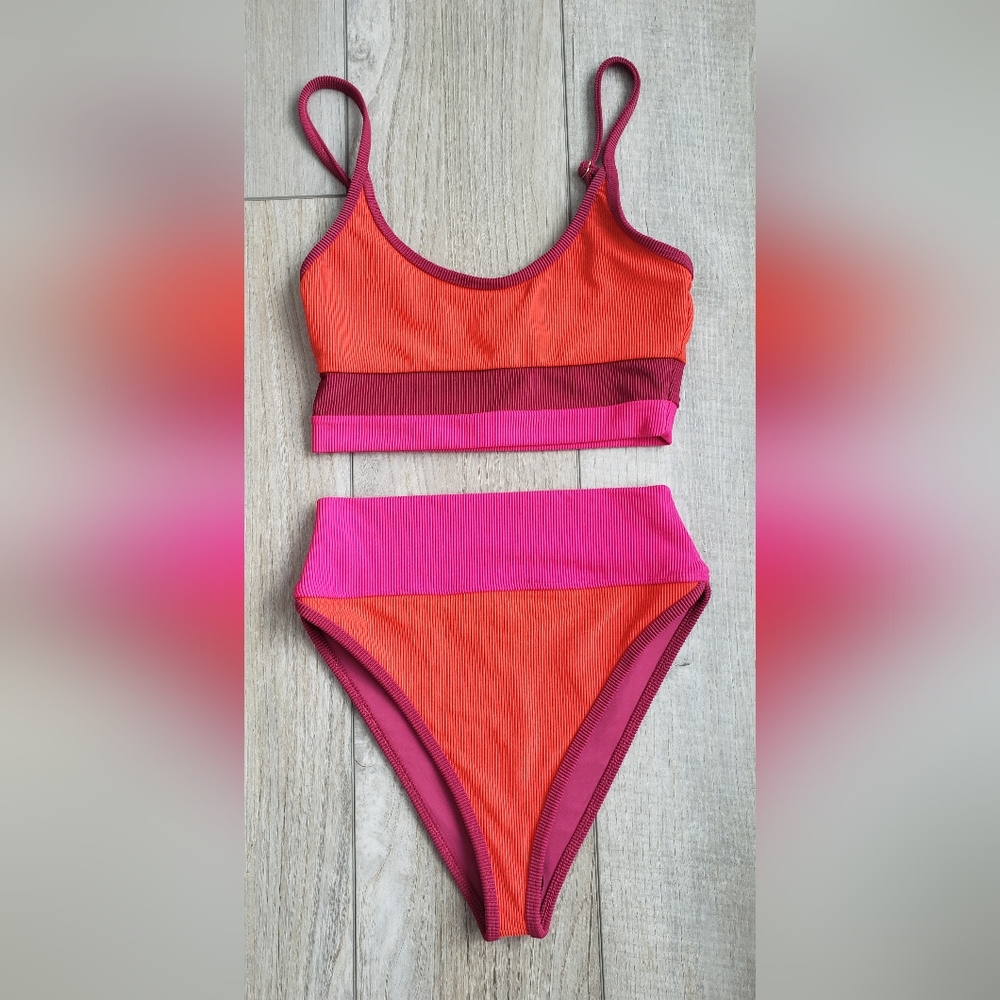 Beach riot bikini set - Picture 3 of 4
